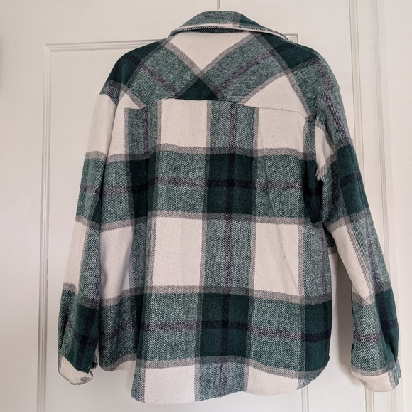 Women's Green & White Plaid Shacket Jacket - Picture 2 of 3